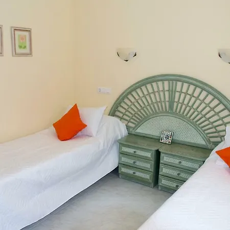 Semoni By Aguilarent