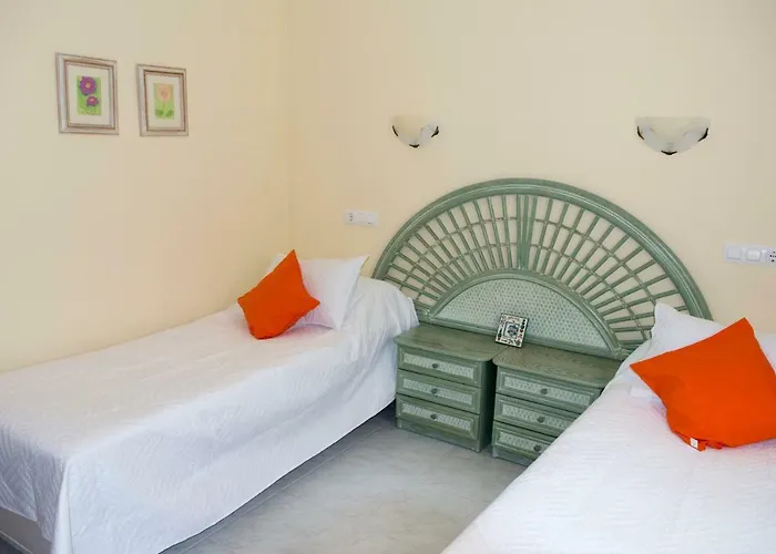 Semoni By Aguilarent